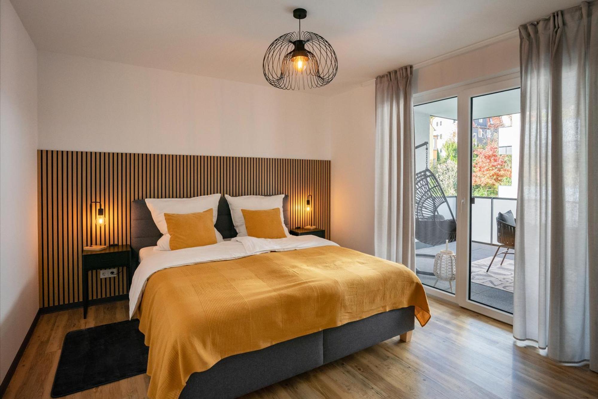 Reitz - Apartment I Zentrale Lage I Stellplatz I 55Qm I 2 Zimmer I Kueche I Bad I Terrasse Бад Херсфелд Екстериор снимка